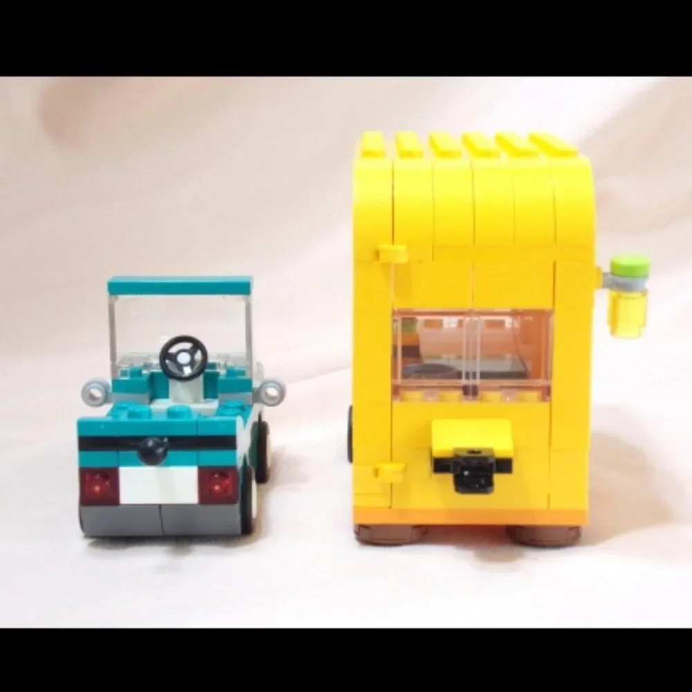 LEGO Animal Crossing 77054 Leif's Car & Live in Garden Trailer & Manual No Minis